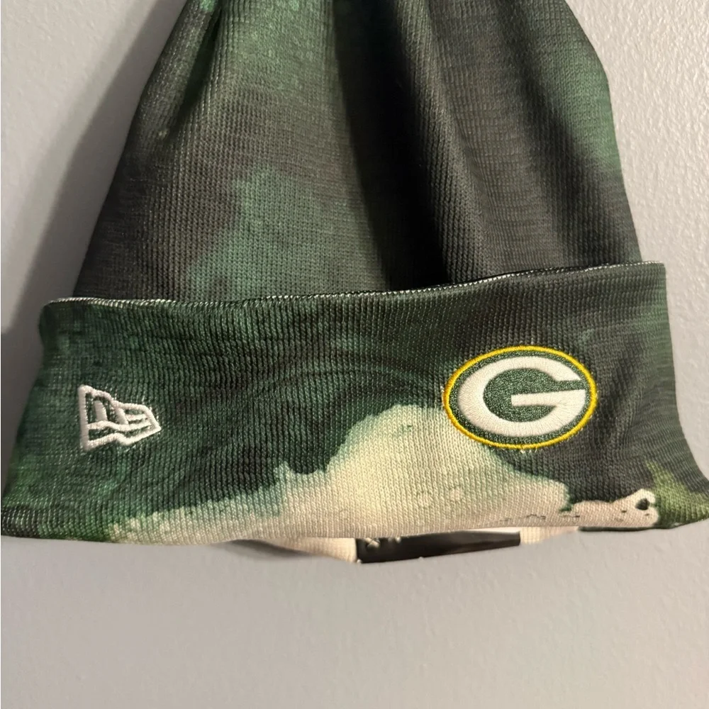 Greenbay Packers Aunthetic New Era NFL Beanie Winter Hat 2022 Field Sport NWT - Picture 1 of 10